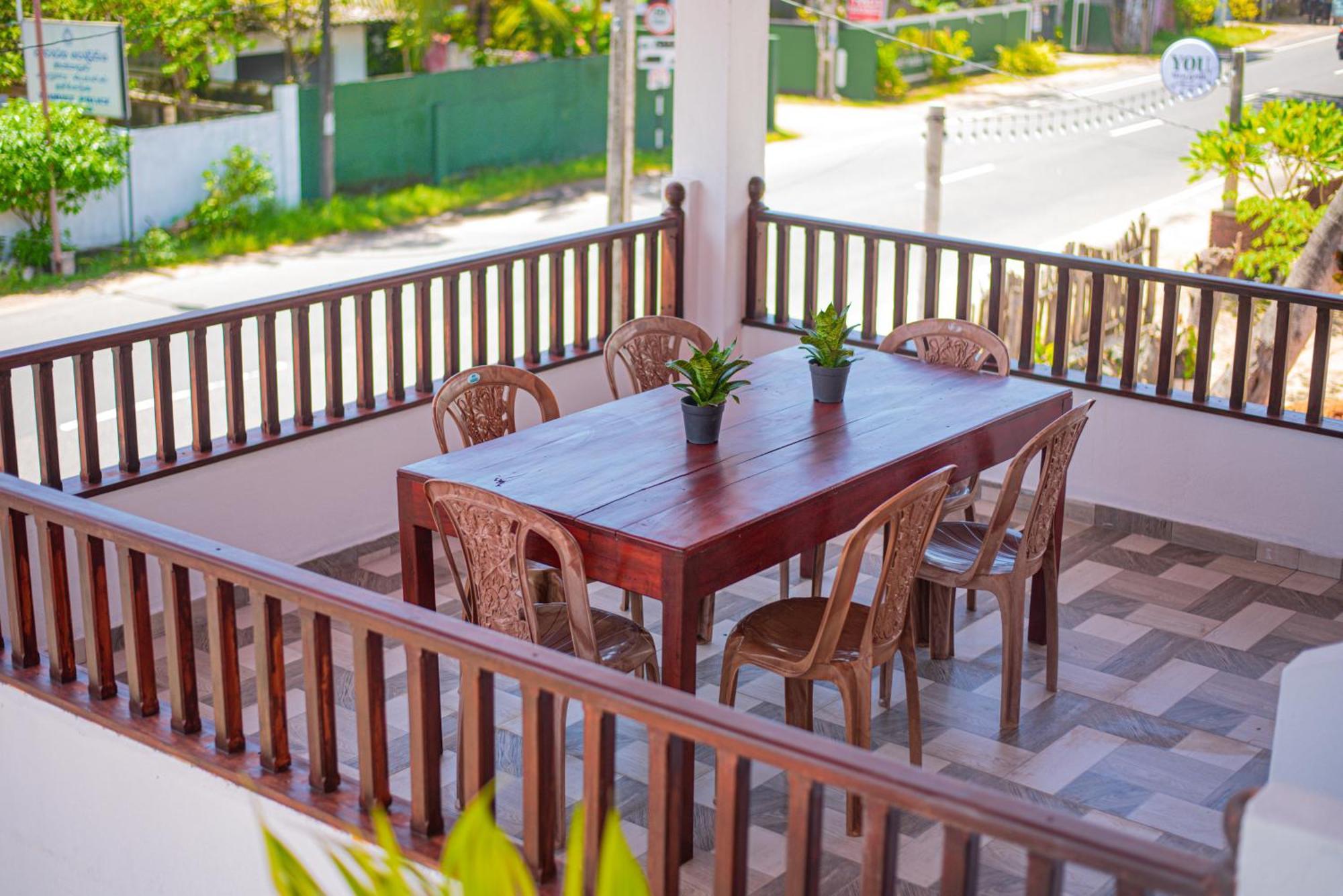 Sundowners Guesthouse Hikkaduwa Exterior foto